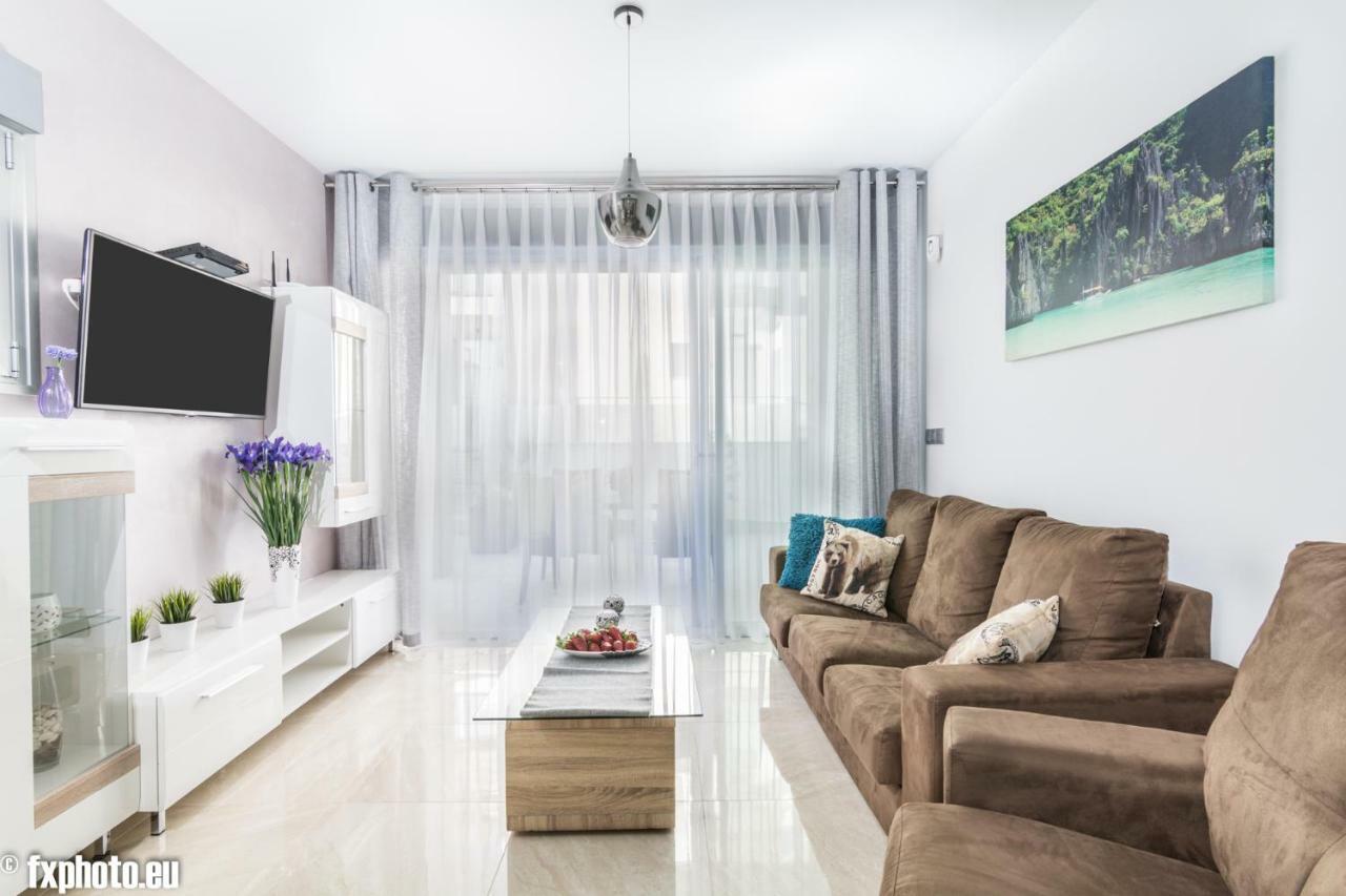 Eluxuria Sunny Villa Torrevieja Buitenkant foto